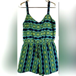 Charolette Russe stylish Romper. Excellent condition! Women’s size Medium